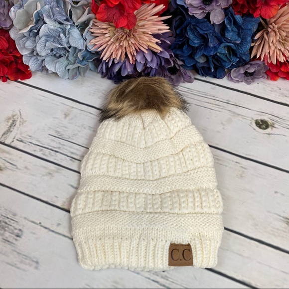 Off-White Cable Knit Beanie w/ Fleece & Pom Pom - Picture 3 of 7